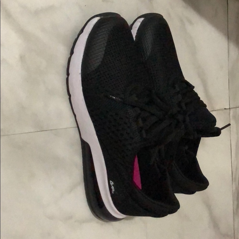 Avía sneakers 👟